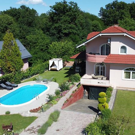 Villa Katarina With Pool Banja Luka Exterior photo
