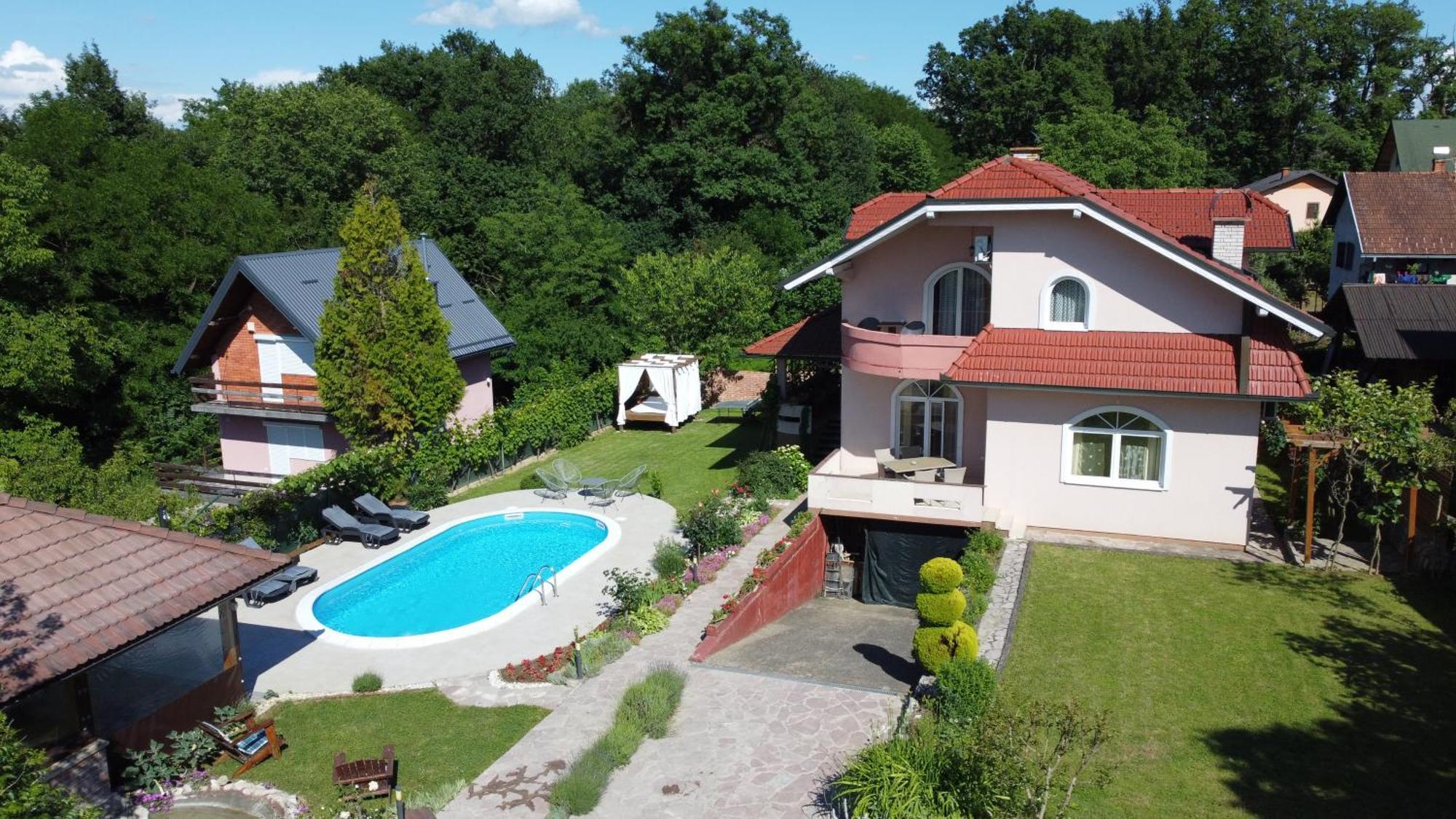 Villa Katarina With Pool Banja Luka Exterior photo