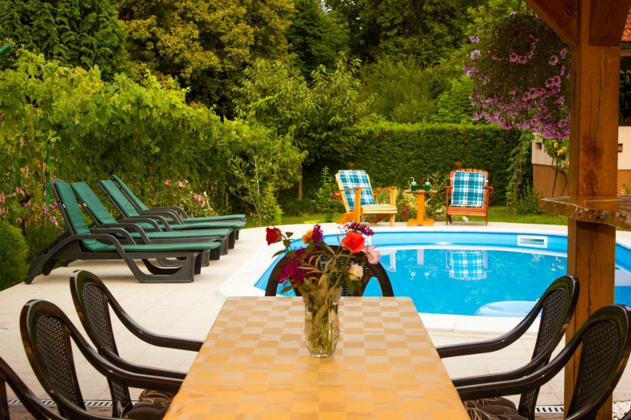 Villa Katarina With Pool Banja Luka Exterior photo