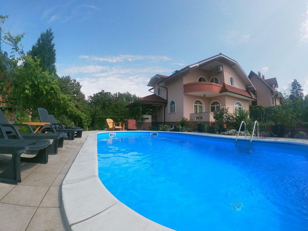 Villa Katarina With Pool Banja Luka Exterior photo